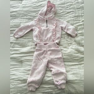 Girls Two piece Calvin Klein set